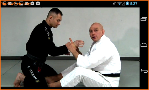 7 Day Better BJJ Guard Sweeps screenshot