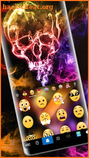 Colorful Smoke Skull Keyboard Theme screenshot