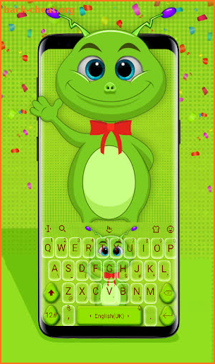 Genial Cute Cartoon Alien Keyboard Theme screenshot