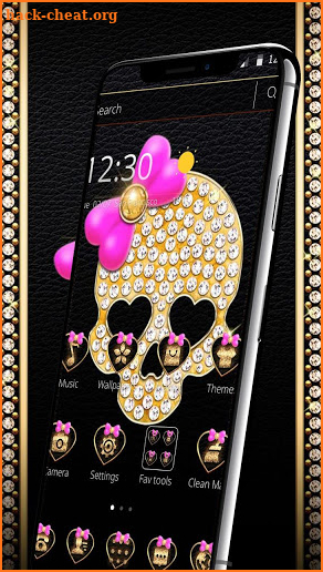 Gold Diamond Skull Pink Bowknot Theme screenshot