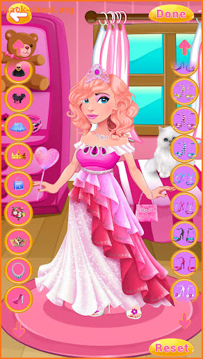 Princess dress up game screenshot