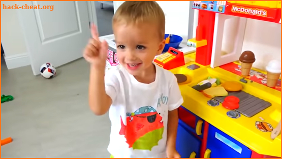 Vlad Crazy Show Video for Kids screenshot