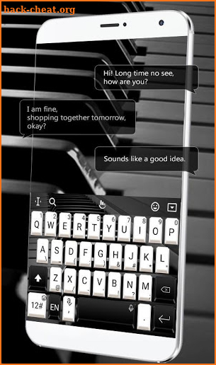 White Black Piano Style Keyboard Theme screenshot