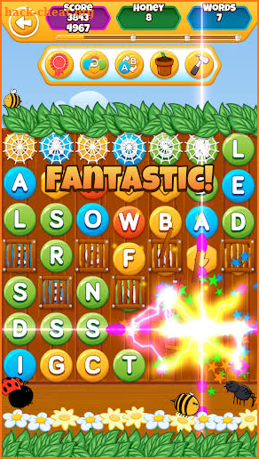 WordBuzz: The Honey Quest screenshot